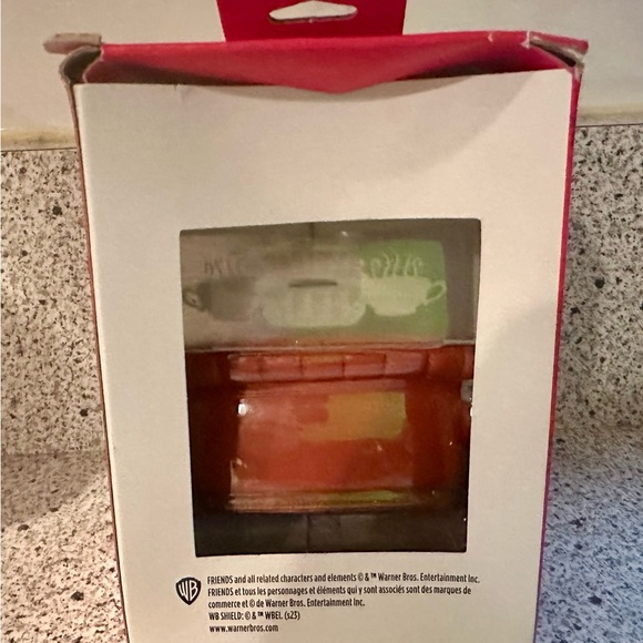 HALLMARK Central Perk~Friend’s TV show coffee house couch HANGING ORNAMENT NEW - Picture 5 of 16